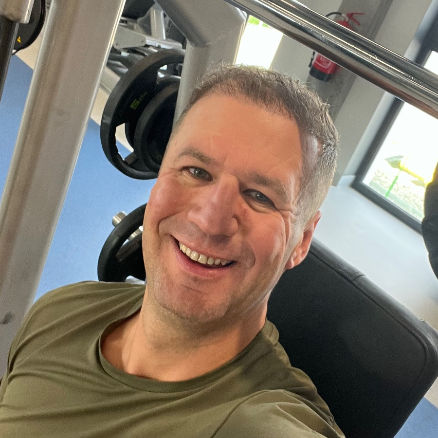 Specjalista ortodoncji współpracujący z Neo Vision Orthodontic